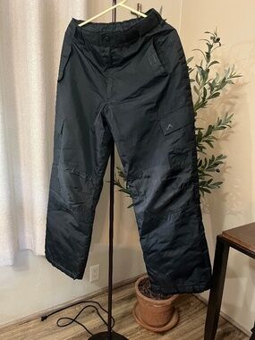 Vertical 9 unisex Snow Pants, youth xxl (18-20) small adult